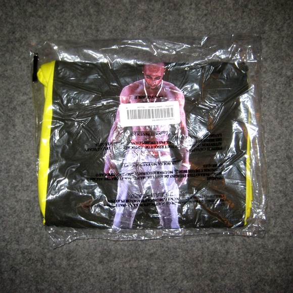 SUPREME SS20 "Tupac Hologram Tee" S/S T-Shirt 2PAC - Picture 3 of 5